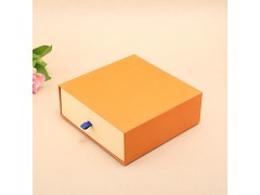 廣州白云 生產(chǎn)多種品類的天地蓋盒子,、禮品盒等